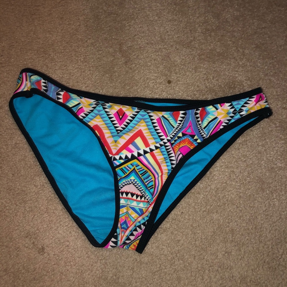 Aztec print bikini bottom